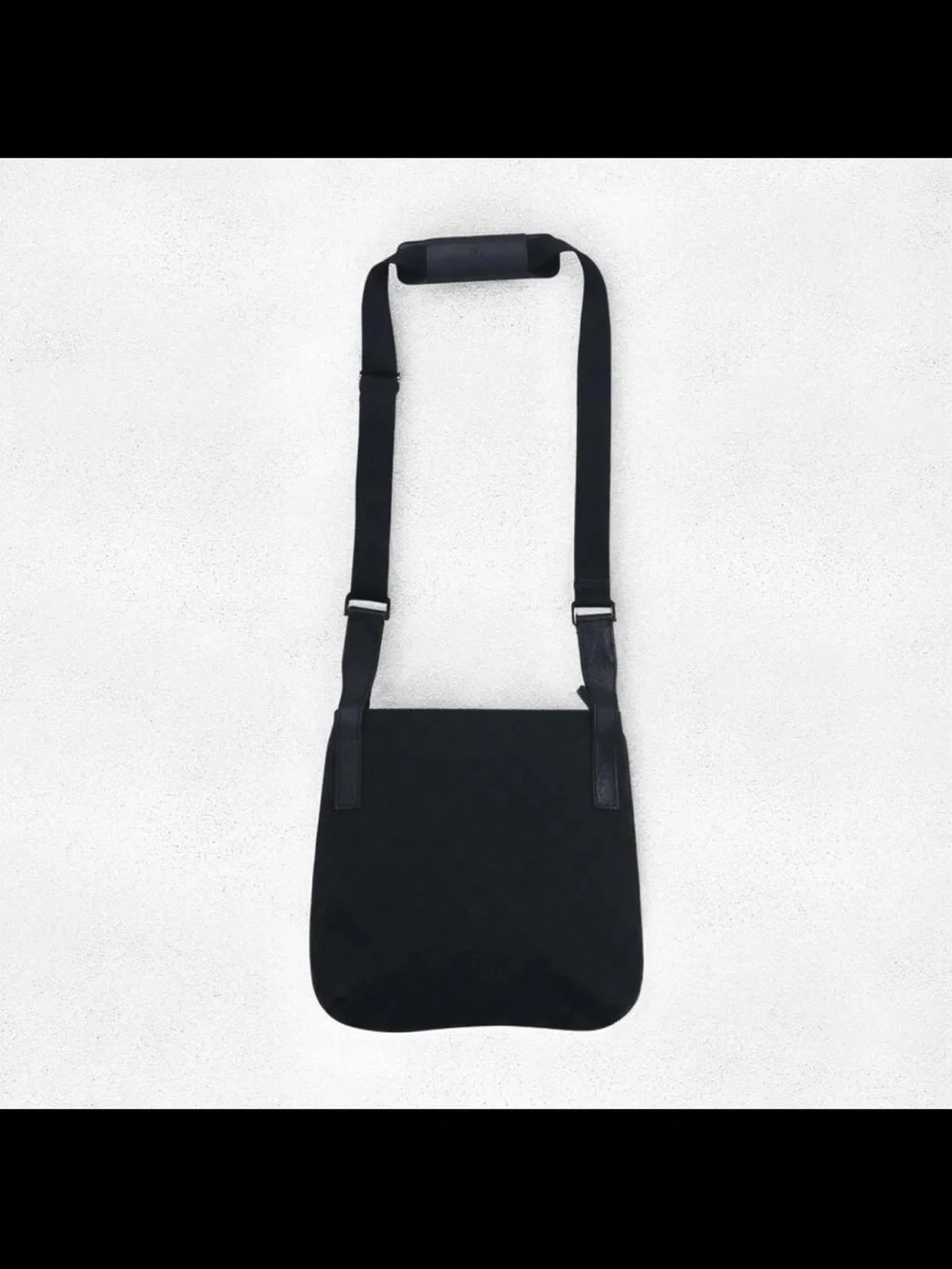 Gucci Black Men's Messenger Crossbody Bag